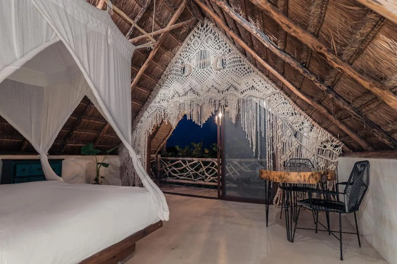 Hidden Treehouse Tulum Eco-Hotel 4*,