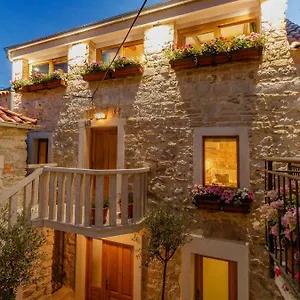 Stone House Luxury 4*, Split Kroatië