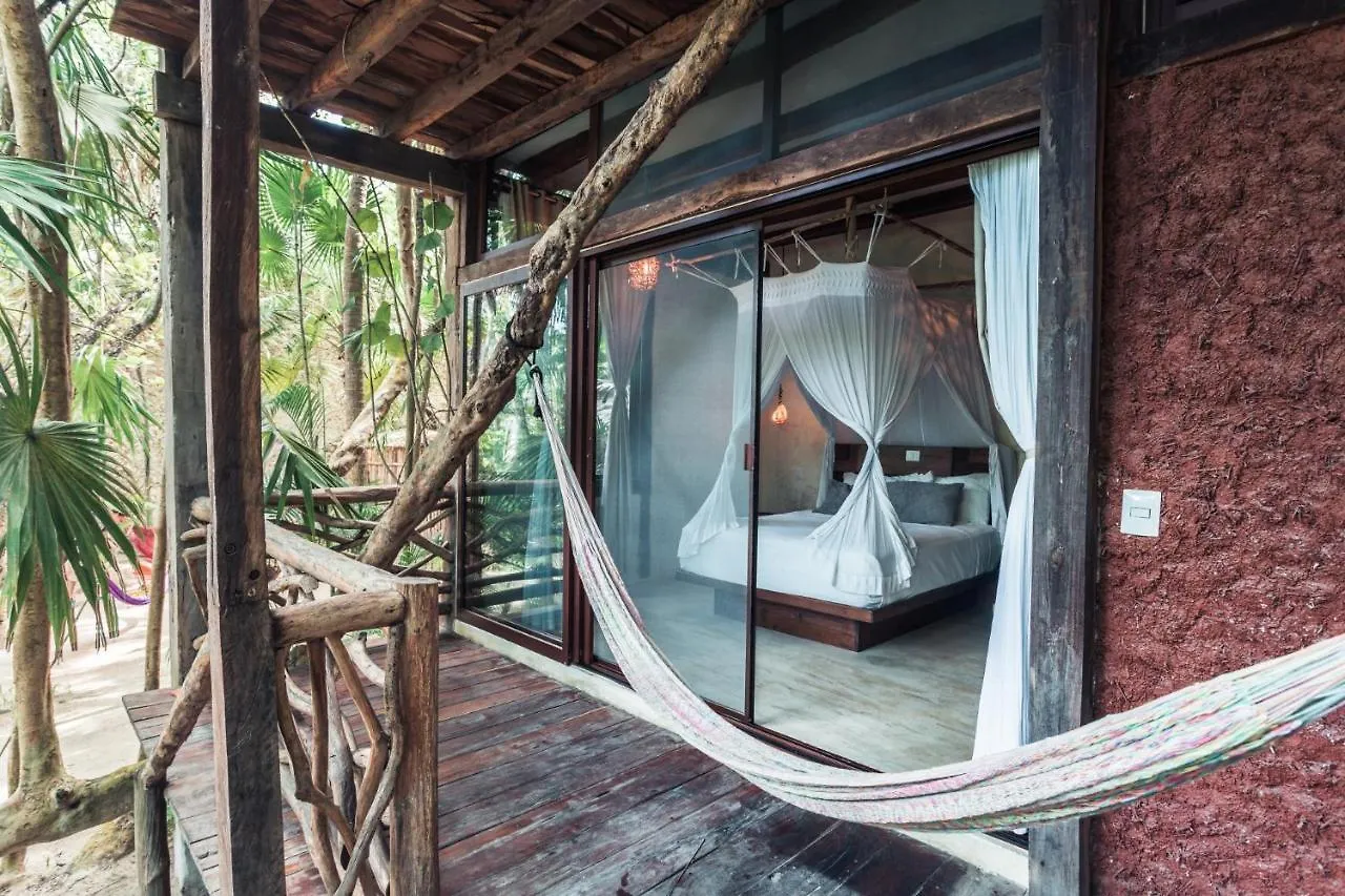 Hidden Treehouse Tulum Eco-Hotel 4*,